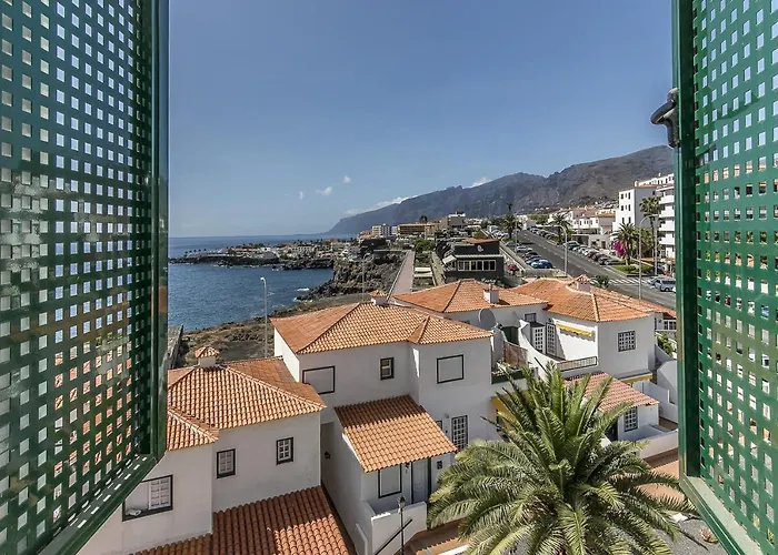 Eden Rentals Oceanfront Hideaway