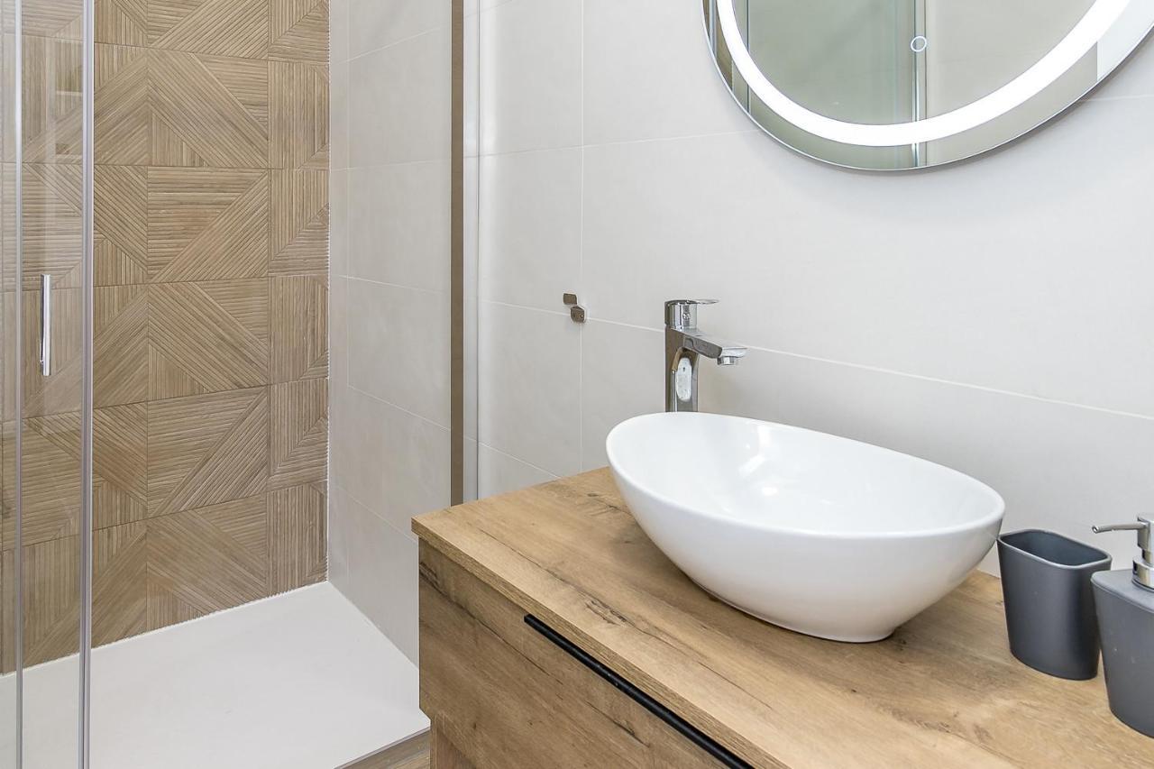 Eden Oceanfront Hideaway Apartament *